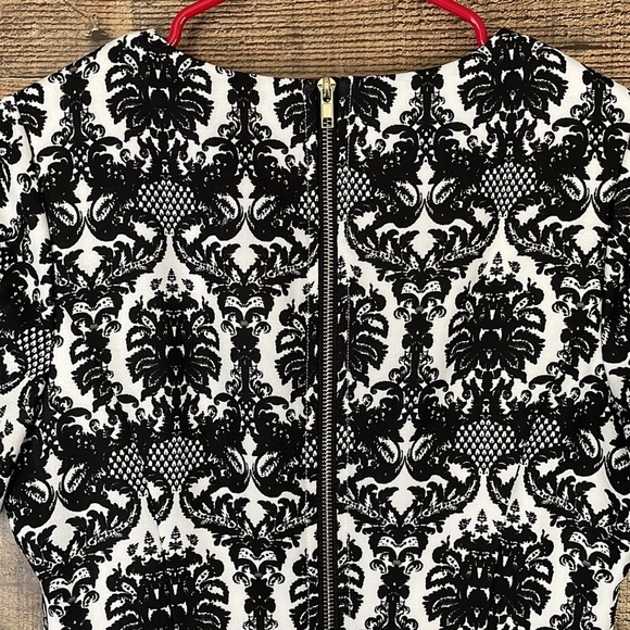 JOA Los Angeles black white damask print short sleeve dress Size Small - Picture 7 of 10